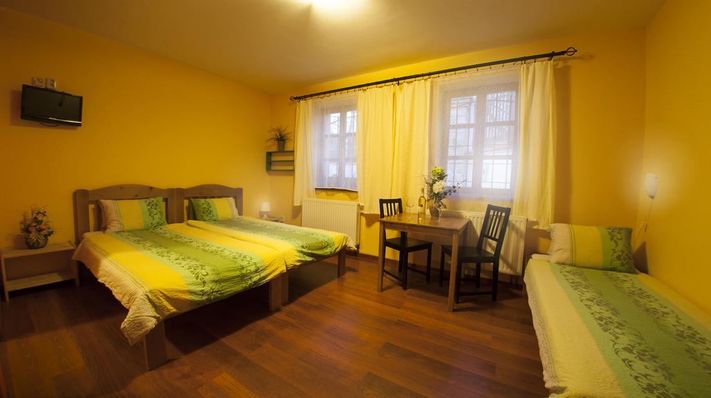 Penzion Zatisi Mikulov Room photo