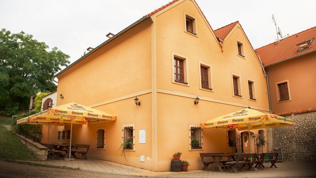 Penzion Zatisi Mikulov Exterior photo