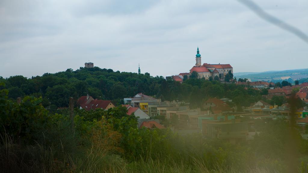 Penzion Zatisi Mikulov Exterior photo